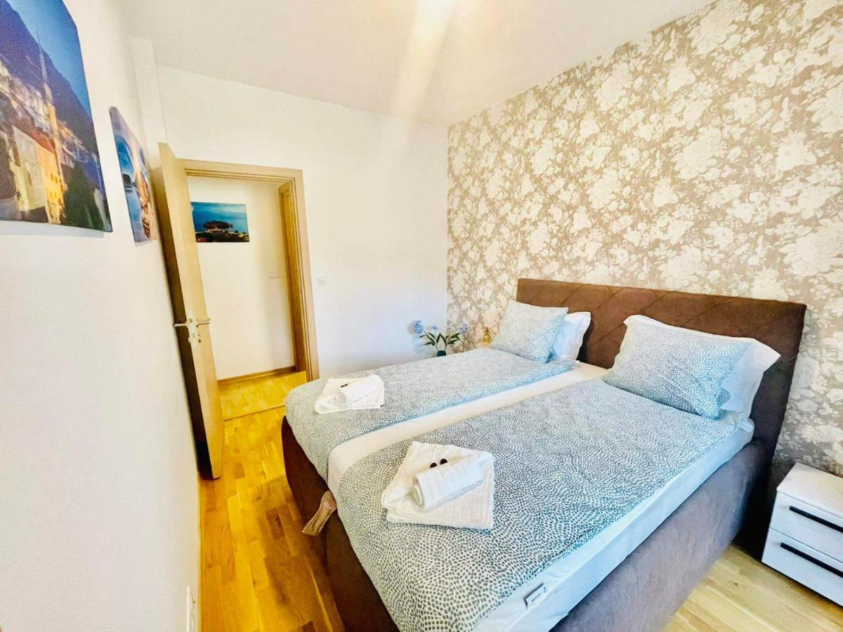 Olive Square Apartment Budva Exterior photo